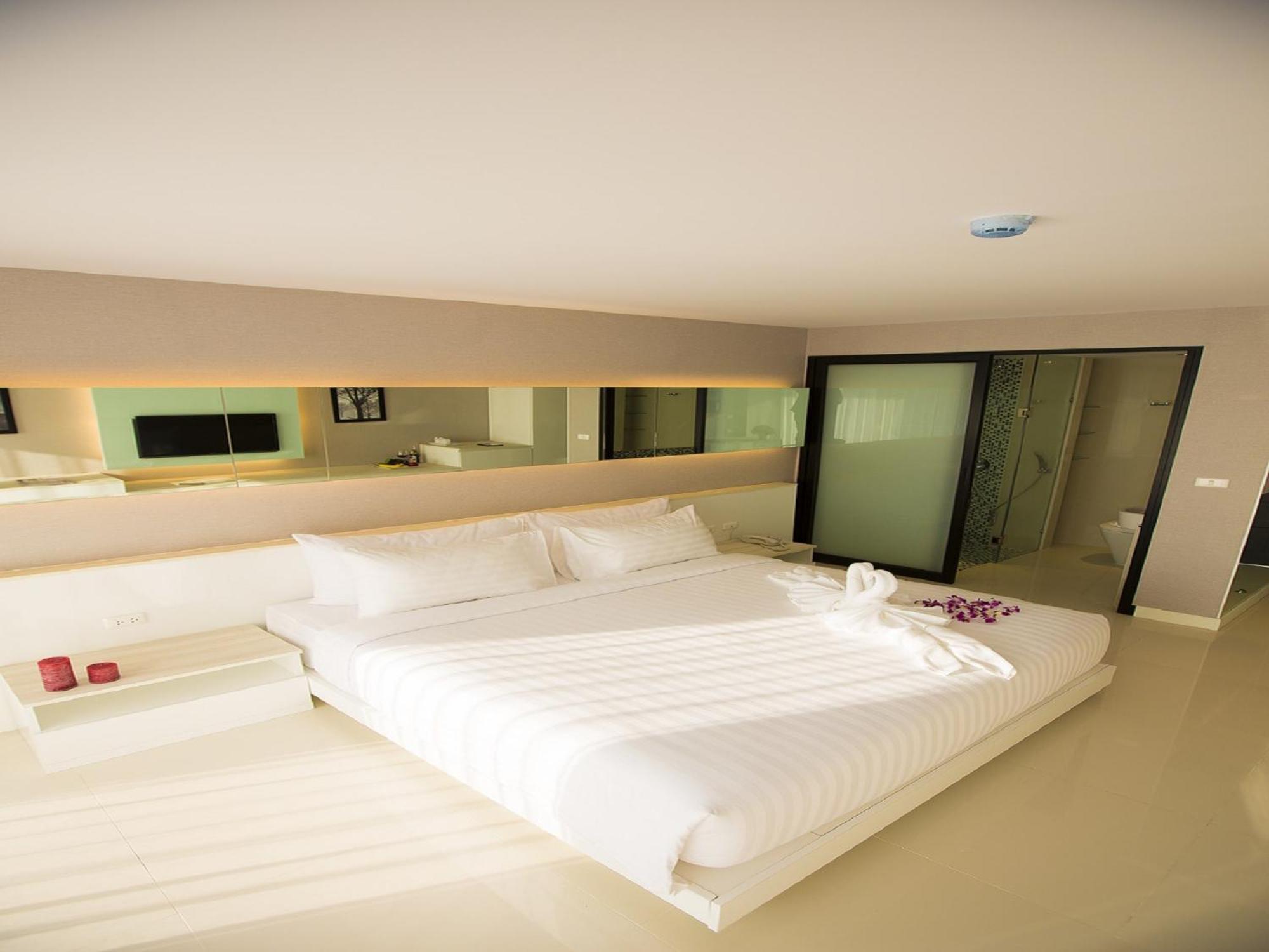 Serenotel Pattaya Habitación foto